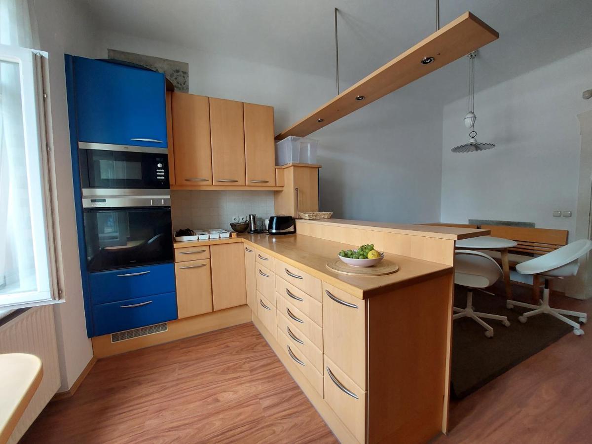 Hotel R24, Rose House Lublana Zewnętrze zdjęcie